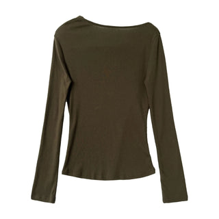 pleated bottoming shirt