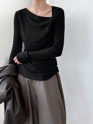 pleated bottoming shirt