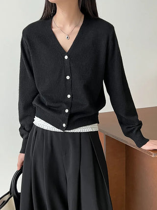 V-neck cardigan