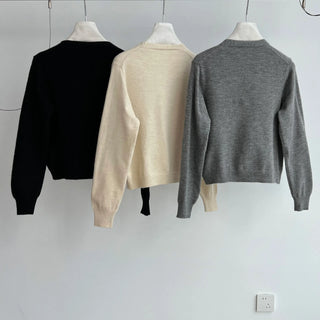 V-neck cardigan