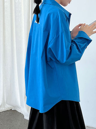 letter embroidered shirt