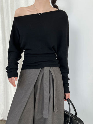 slim shoulder sweater