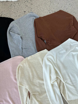 slim shoulder sweater