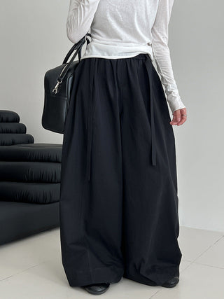 lace-up balloon pants