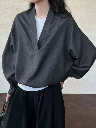 V-neck loose shirt