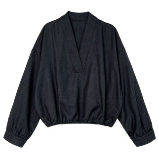 V-neck loose shirt