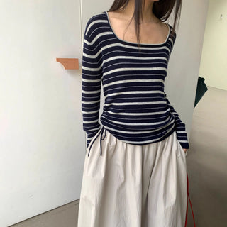 striped U-neck