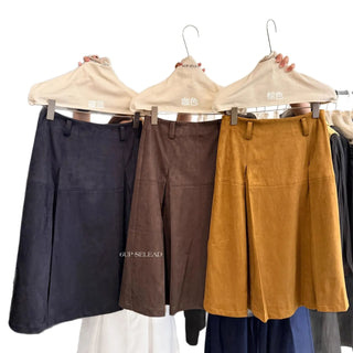 suede pleated skirt