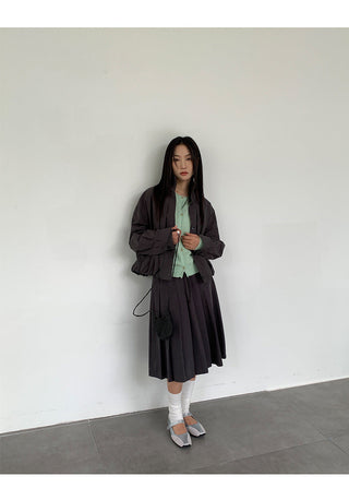 pleated stand collar