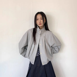 pleated stand collar