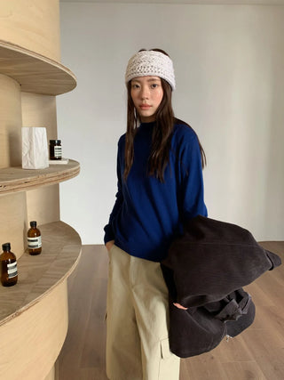 half turtleneck sweater