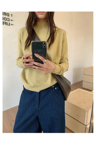 half turtleneck sweater