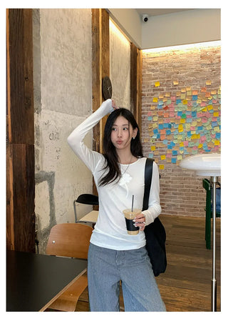 flower embroidered tee