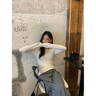 flower embroidered tee