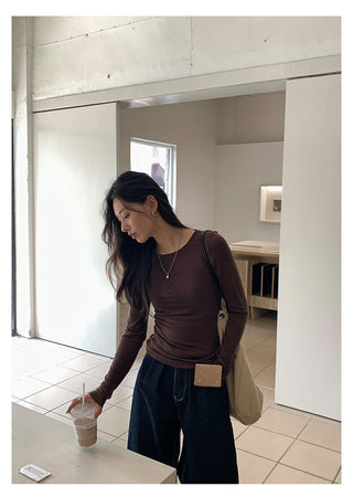 flower embroidered tee