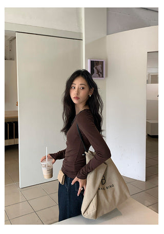 flower embroidered tee