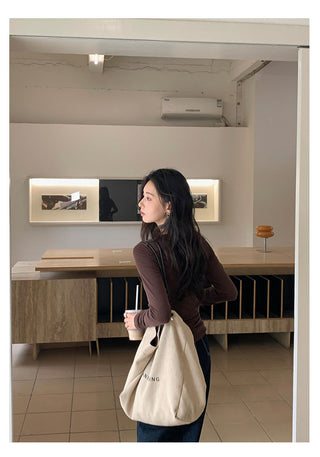 flower embroidered tee