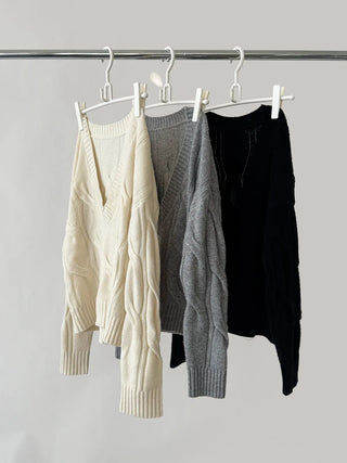 twist V-neck sweater