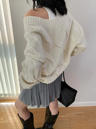 twist V-neck sweater