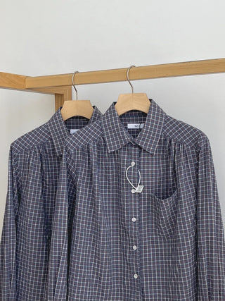 contrast plaid shirt