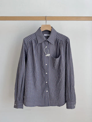 contrast plaid shirt