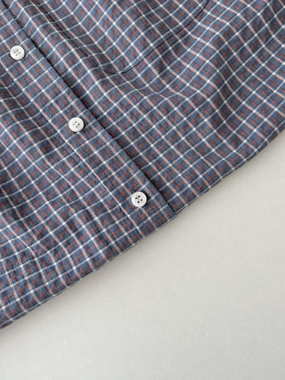 contrast plaid shirt