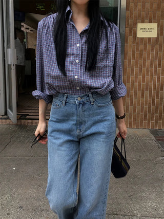 contrast plaid shirt