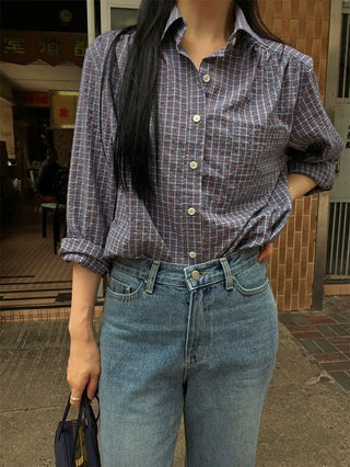 contrast plaid shirt