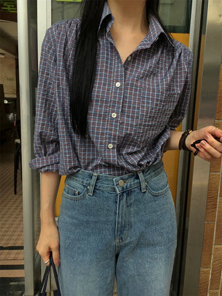 contrast plaid shirt