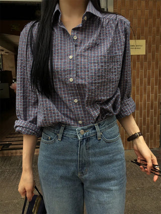 contrast plaid shirt