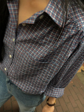 contrast plaid shirt