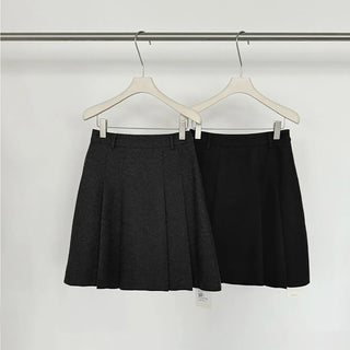 wool pleated skirt