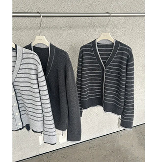 striped V-cardigan