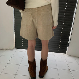 corduroy wide shorts