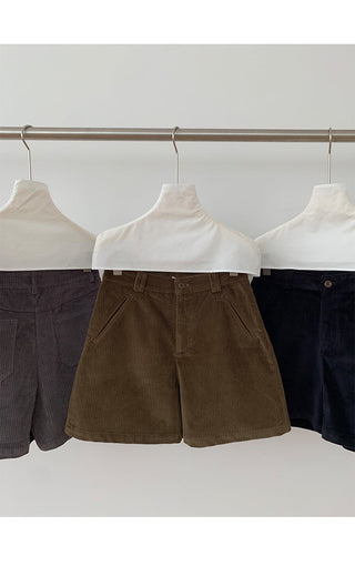 corduroy wide shorts