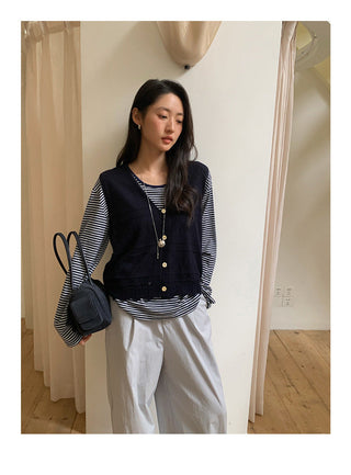 V-neck sleeveless vest