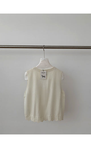 V-neck sleeveless vest