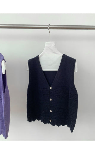 V-neck sleeveless vest