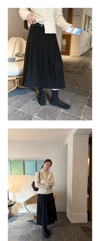 wool pleated skirt