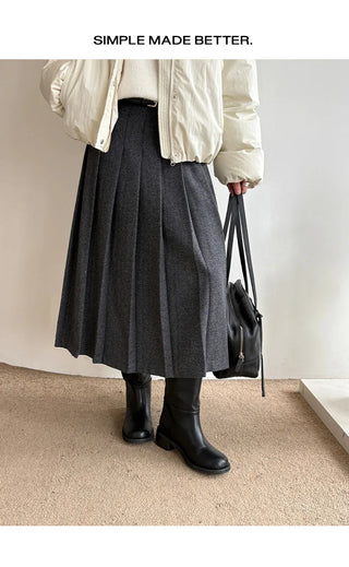 wool pleated skirt