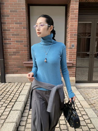 turtleneck slim sweater