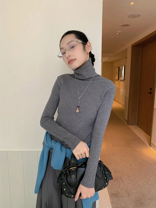 turtleneck slim sweater