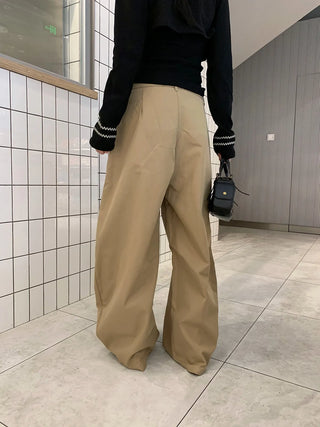 pleated wide pants