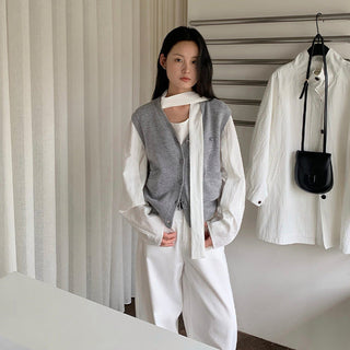 letter embroidery vest