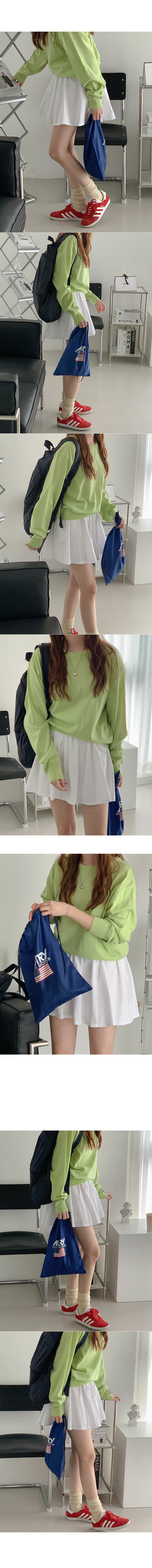Round knit top