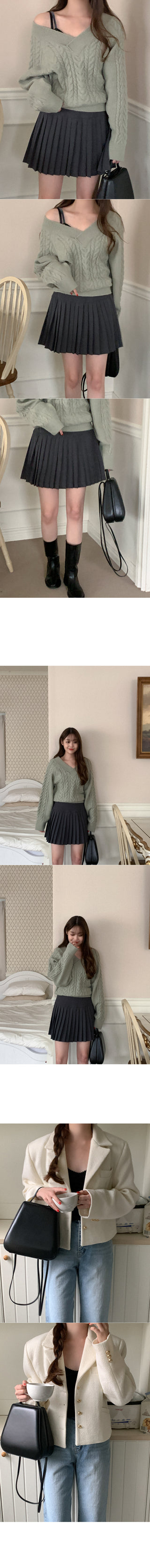 Velour button sleeveless top