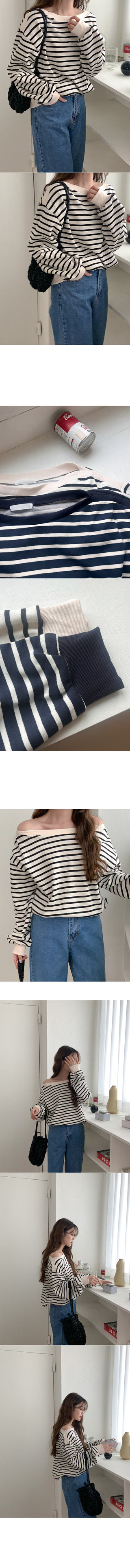 Striped boat neck sweatshirt