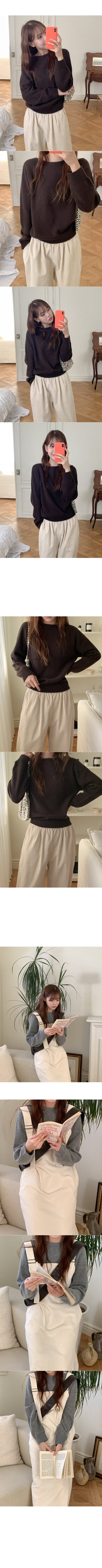 Wool boat neck knit