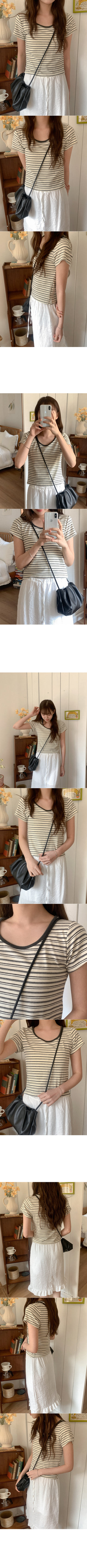 Striped U-neck short-sleeved T-shirt