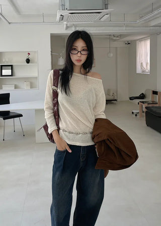 two way button boatneck T (3c)